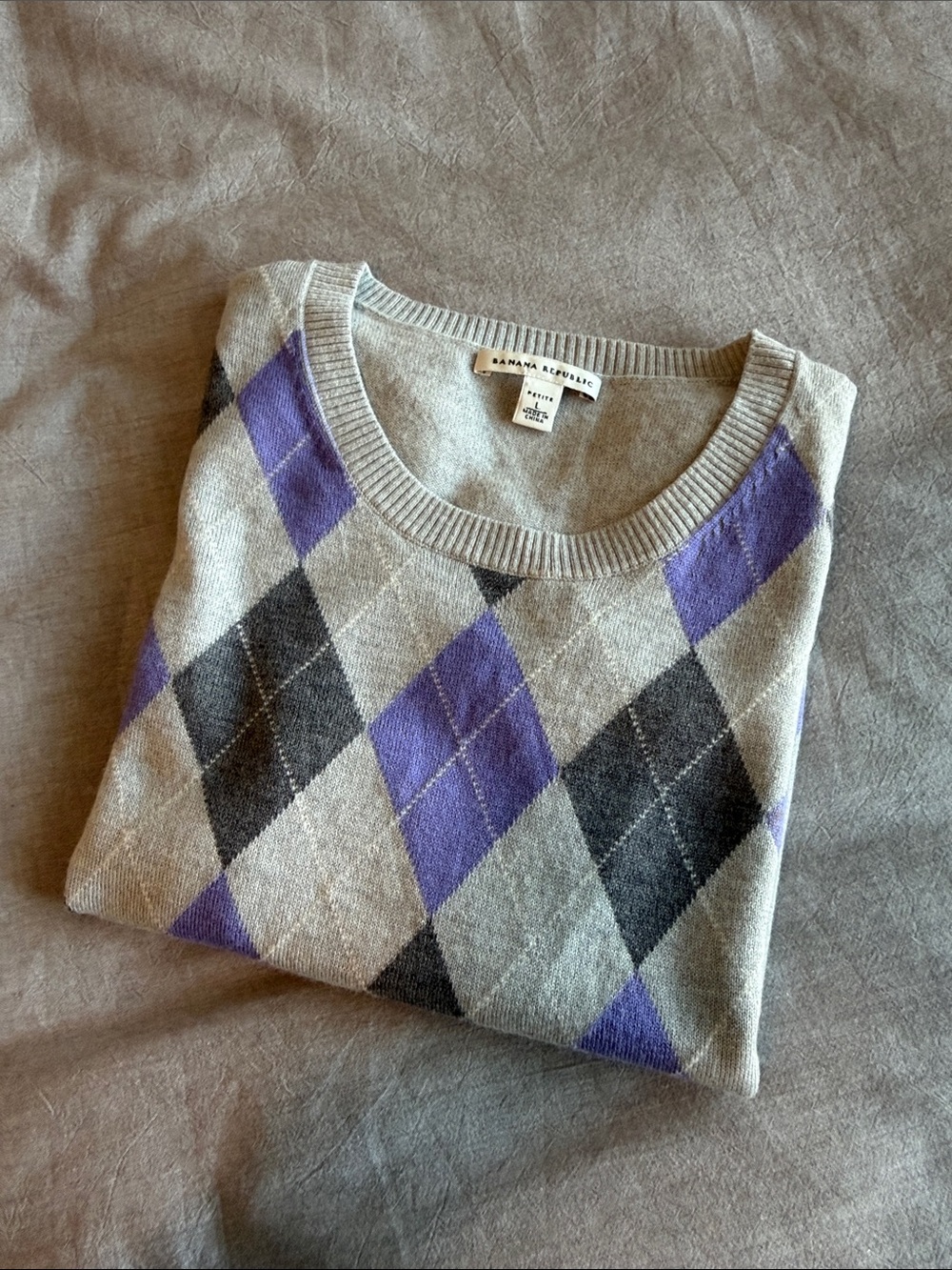 Banana Republic Gray & Lavender Argyle Crewneck Shortsleeved Merino Wool Sweater - Picture 8 of 10